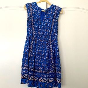 Blue pattern dress great condition